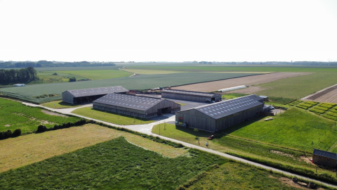 Vue aérienne de la ferme de Noyers